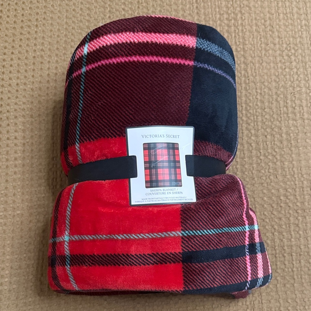 Victoria's secret Sherpa blanket